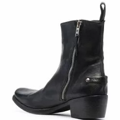 Karl Lagerfeld low-heel leather boots