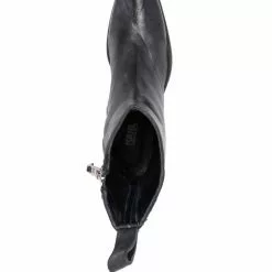 Karl Lagerfeld low-heel leather boots