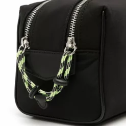 Karl Lagerfeld logo-patch wash bag